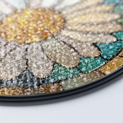 Daisy Stained Glass Window Suncatcher – Floral Round Ornament Botanical Decor